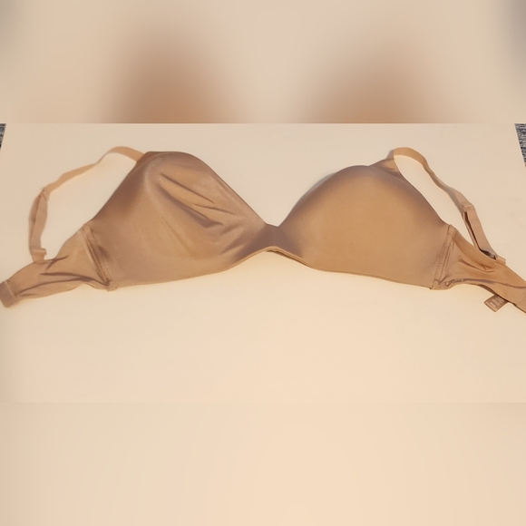 Skims Wireless Form T-Shirt Demi bra Size 36DDD new 38C And 36C - Picture 6 of 8